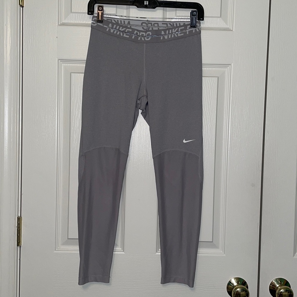 Nike Pro leggings